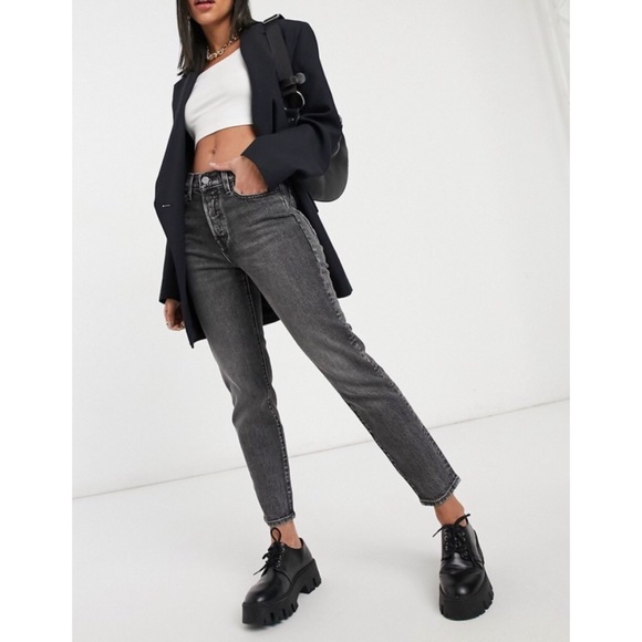 Levi's jeans the Wedgie Fit Ankle - Picture 10 of 11